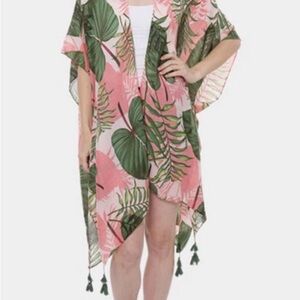 Do Everything in Love Green and White Leaf Kimono